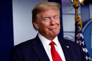 Tổng thống Trump bị ra lệnh buộc phải trả 44.100 đô la Mỹ cho ngôi sao phim porn