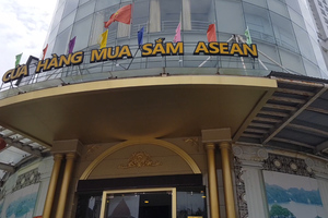 Trung tâm mua sắm Asean ở Quảng Ninh: Đồng hồ hàng hiệu “rởm” bán giá 400 triệu đồng