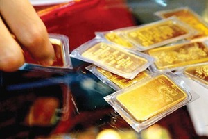 USD phục hồi mạnh, giá vàng lao dốc không phanh