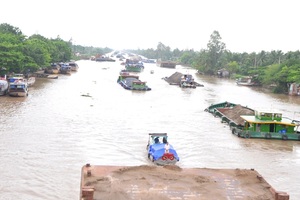 Chính phủ bỏ nhiều giấy phép con, rào cản với kinh doanh vận tải nội địa