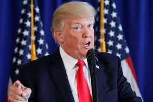 Vừa "đình chiến" thương mại, ông Trump tiếp tục cảnh báo Trung Quốc