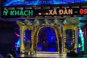 Vừa mở cửa trở lại, quán karaoke đã kiếm 30 triệu đồng/ngày