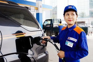 Giá xăng trong nước khó giảm dù có xăng dầu Nghi Sơn