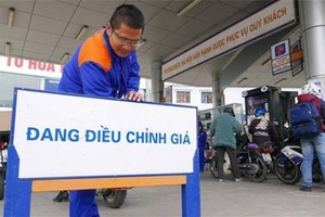 Xăng dầu lại đồng loạt tăng giá mạnh kể từ chiều nay