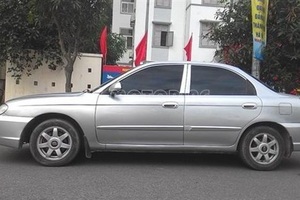 Thanh lý xe Kia Spectra đời 2004