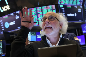 Chứng khoán Mỹ hồi phục sau báo cáo lạm phát, Nasdaq vượt mốc 20.000 điểm