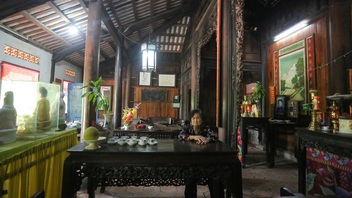 Tay Ninh century-old wooden house preserves original architecture