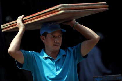 Tháng đầu tăng lương mà thu nhập... giảm nửa vì 