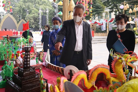 Sau trái tim quái dị, tất cả tiểu cảnh thiếu thẩm mỹ bị yêu cầu di dời