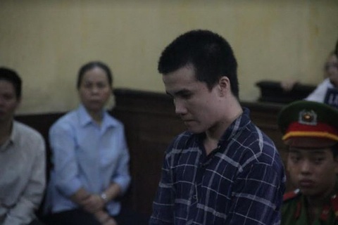 Hai phạm nhân thụ án tội giết người trốn trại