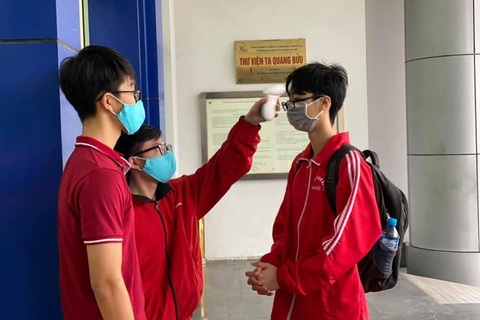 Trường ĐH Bách khoa Hà Nội hoãn thi gấp, cho sinh viên nghỉ Tết chống dịch