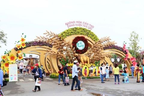 Cần Thơ bế mạc đường hoa nghệ thuật sớm hơn một tuần