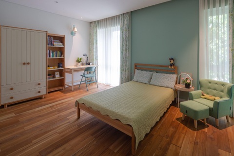 Vợ chồng ở Hà Nội ra ngoại thành làm nhà mát mẻ, hòa mình với thiên nhiên