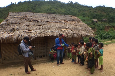 Nan giải việc dạy học trực tuyến ở miền núi