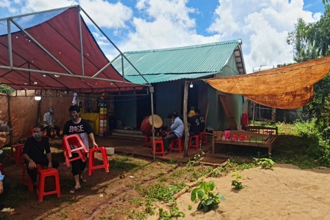 Thương tâm 3 cha con bị nước cuốn trôi khi đi qua cầu tràn