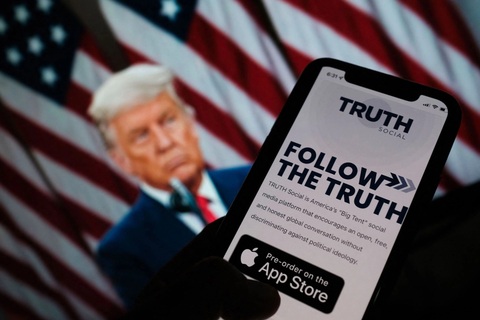 Vừa ra mắt, mạng xã hội của ông Trump liên tục gặp vấn đề