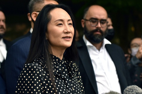 Tòa yêu cầu hủy tài liệu chứa mật khẩu điện thoại của bà Mạnh Vãn Chu