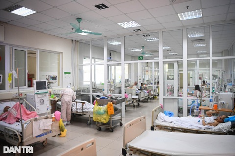 Gần 15.000 ca mắc mới Covid-19, thần tốc phủ mũi 2 vaccine cho người dân