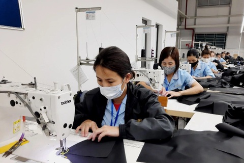 Dù có đi vay mượn cũng phải lo cái Tết cho người lao động