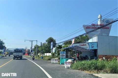 Người vùng cam, đỏ chưa tiêm vaccine khi đến Cà Mau phải cách ly 7 ngày