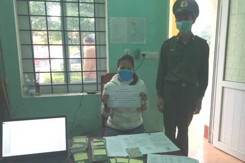 Làm giả loạt hồ sơ xuất cảnh sang Lào, thu mỗi người hơn 20 triệu đồng