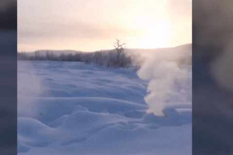 "Lửa thây ma" bốc cháy ở nơi mặt đất hoàn toàn đóng băng lạnh -50 độ C