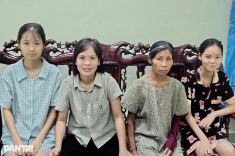 Widowed mother of three receives new home
