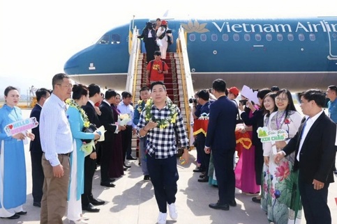 Vietnam Airlines launches Ho Chi Minh City-Dien Bien direct service