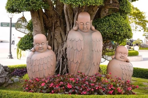 Ba Den Mountain to host 400-work Buddhist ceramics exhibition