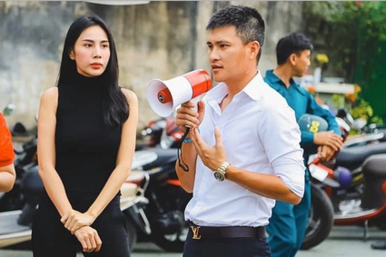 Công Vinh - Thủy Tiên công bố sẽ tung sao kê trực tiếp tại ngân hàng