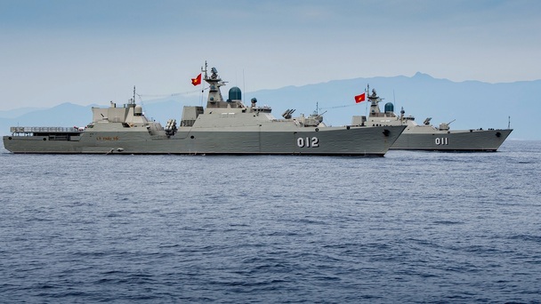 Submarine and missile frigate squadron join National Day parade