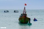 4 tàu cá Bình Định hỗ trợ tìm kiếm ngư dân rơi xuống biển, mất tích