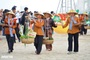 Street food parade lights up Danang beachfront festival