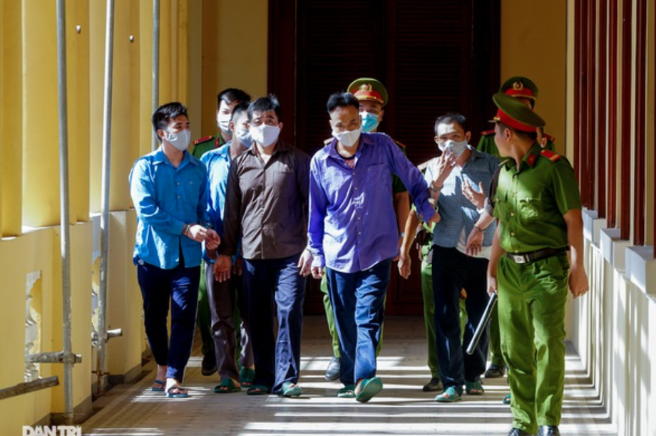 Xuất hiện tình tiết bất ngờ tại tòa trong ngày đầu xét xử vụ Tuấn khỉ