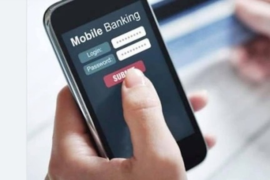 Người phụ nữ tá hỏa khi toàn bộ tiền biến mất sau vài cú nhấp chuột