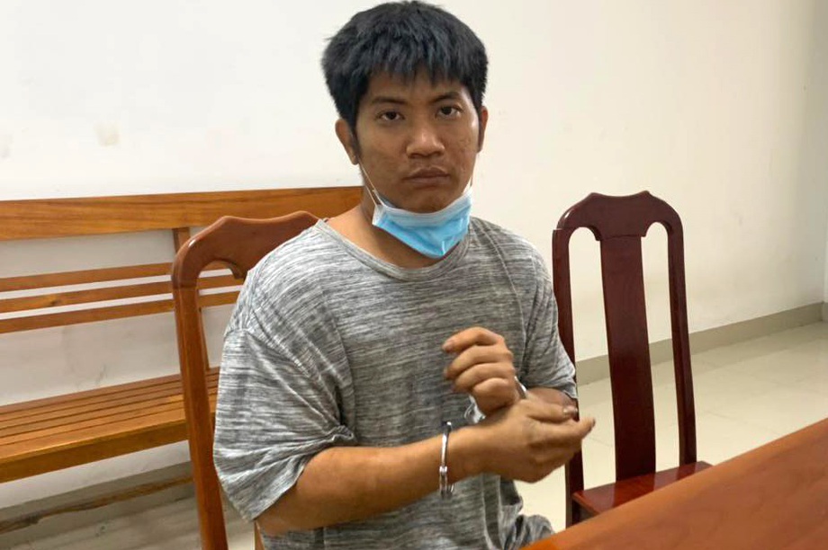 Nghi phạm đốt xác thiếu nữ 17 tuổi, mang thi thể trốn dưới giếng khai gì?